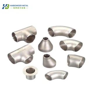 Coude en alliage de titane